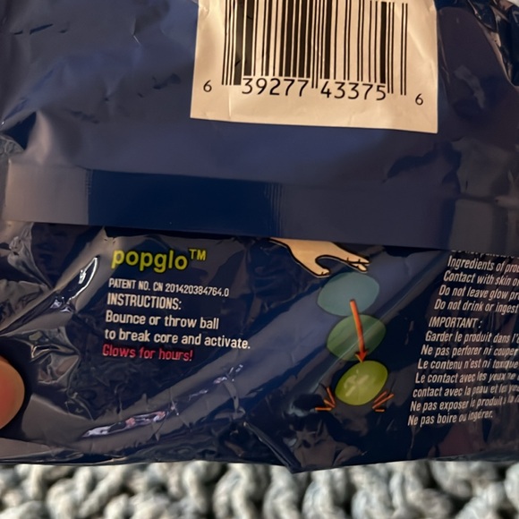 Glow Football, brand new in packaging - Picture 4 of 5